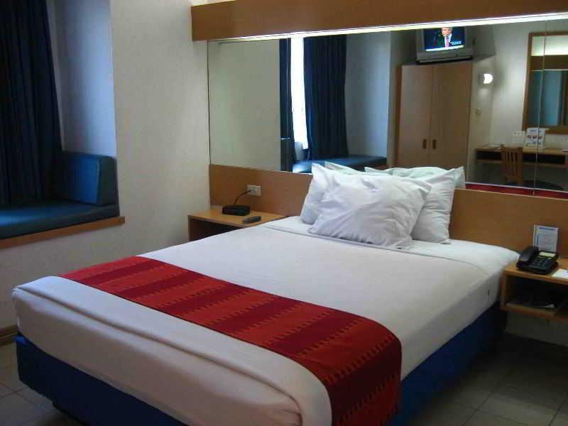 Microtel By Wyndham Eagle Ridge General Trias  Екстериор снимка